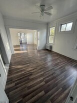 85 Sunnyside Terrace in East Orange, NJ - Building Photo