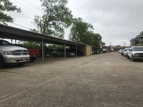 Somerset Apartments in Bryan, TX - Building Photo - Building Photo