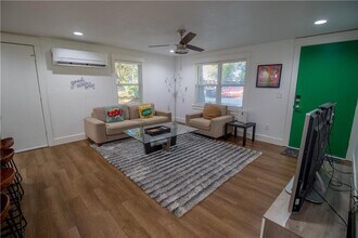 1760 Pine Woods Rd in Springdale, AR - Building Photo - Building Photo