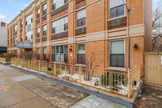 Manzione Red Hook Co-ops in Brooklyn, NY - Foto de edificio - Building Photo