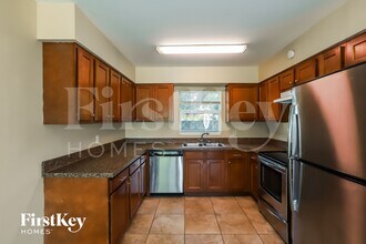 2107 W Herman St in Tampa, FL - Building Photo - Building Photo