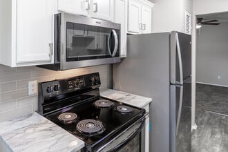 The Heritage at Wyoming in Wyoming, OH - Building Photo - Interior Photo