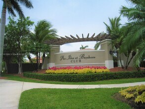 22621 SW 88th Pl in Cutler Bay, FL - Building Photo - Building Photo