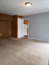 87 1/2 Clinton Ave in Cortland, NY - Building Photo - Building Photo