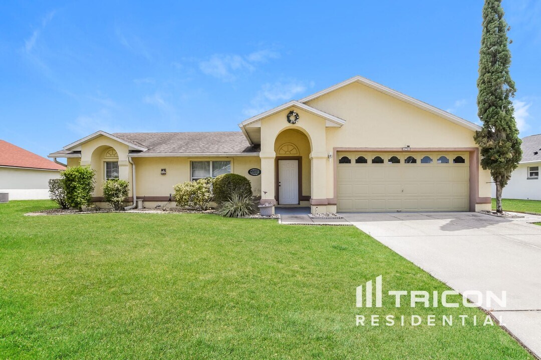 4708 Windwood Dr in Kissimmee, FL - Building Photo