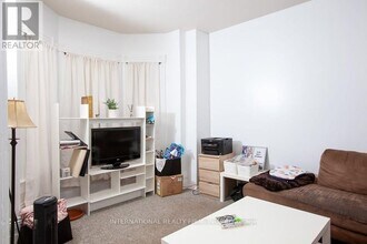 226 Richmond St in London, ON - Building Photo - Building Photo