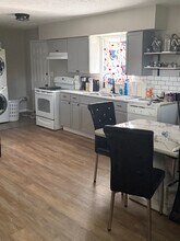 320 S Roena St in Indianapolis, IN - Foto de edificio - Building Photo