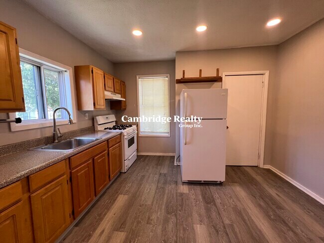 15 Hudson St, Unit 2A in Somerville, MA - Building Photo - Building Photo