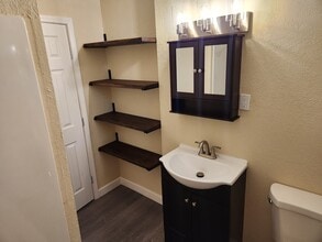 815 Sun Valley Dr, Unit 815 in Denton, TX - Foto de edificio - Building Photo