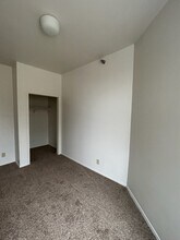 1431 E 1st St, Unit B in Duluth, MN - Foto de edificio - Building Photo