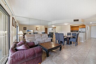 105 Deer Creek Rd in Deerfield Beach, FL - Building Photo - Building Photo