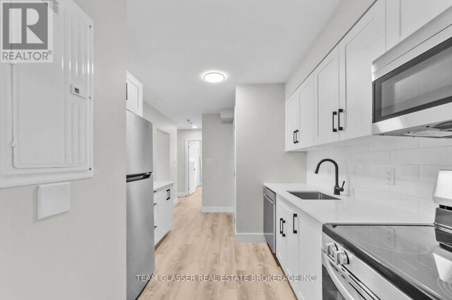 property at 400 Scenic Dr