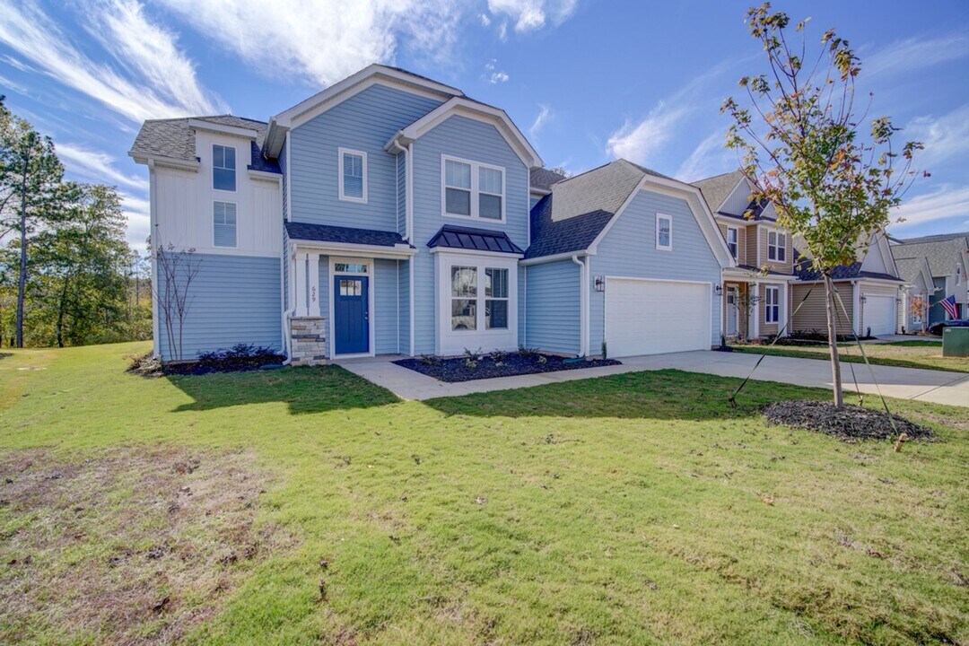629 Sunwater Dr in Duncan, SC - Building Photo