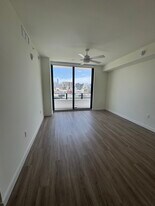 244 NW 31st St, Unit B1 in Miami, FL - Building Photo
