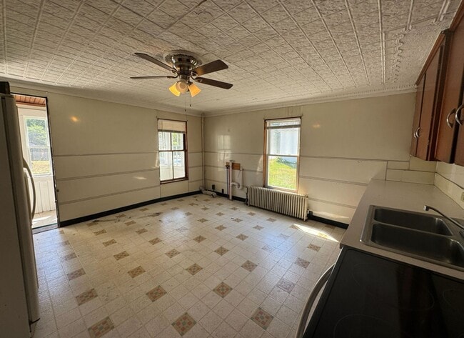 12 Belding St in Claremont, NH - Building Photo - Building Photo