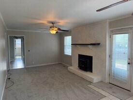 287 Old Shackle Island Rd in Hendersonville, TN - Building Photo
