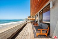 24608 Malibu Rd in Malibu, CA - Building Photo - Building Photo