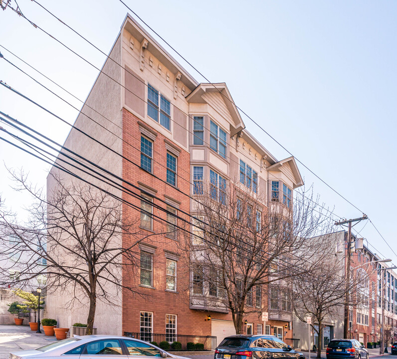 1115 Grand St in Hoboken, NJ - Building Photo