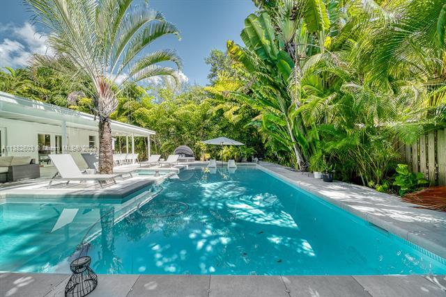 property at 4000 Kumquat Ave