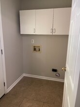 4218 Queen Victoria Pl in Greensboro, NC - Foto de edificio - Building Photo