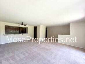 13316 Makai in Victorville, CA - Building Photo - Building Photo