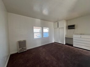 401 Barstow Rd in Barstow, CA - Building Photo - Building Photo