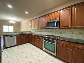 375 Dublin St in Lewisville, TX - Building Photo - Building Photo