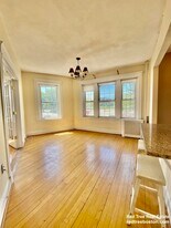 374 Chestnut Hill Ave, Unit 4 in Boston, MA - Building Photo