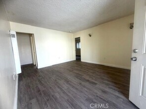 10553 Poplar St in Loma Linda, CA - Building Photo - Building Photo