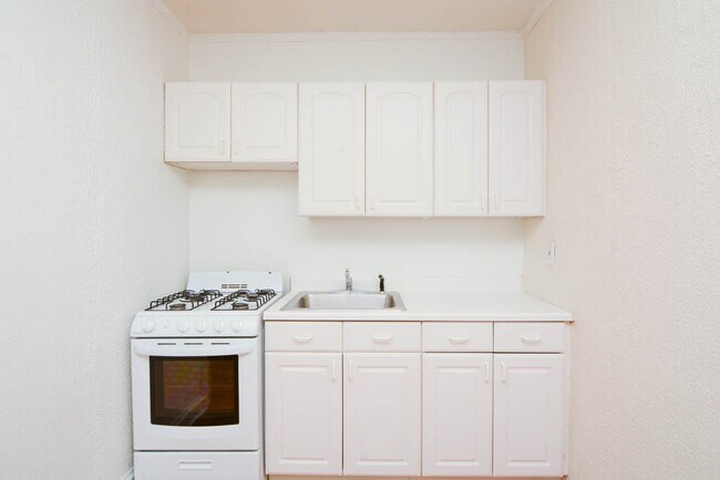543 W Wellington Ave in Chicago, IL - Building Photo - Building Photo