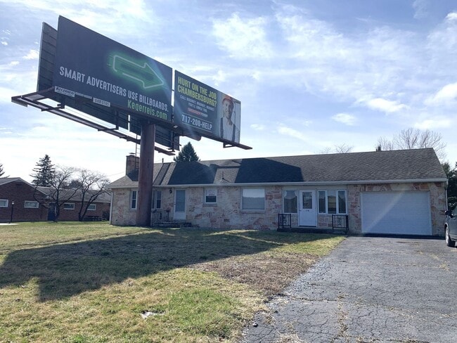 4136 Lincoln Way E in Fayetteville, PA - Building Photo - Building Photo