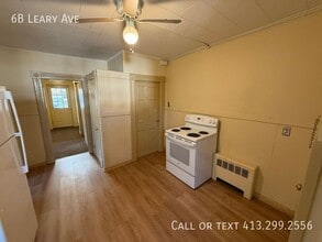 6 Leary Ave in Chicopee, MA - Building Photo - Building Photo