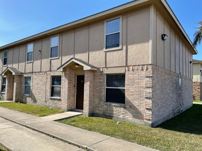 717 Sonesta Dr, Unit A