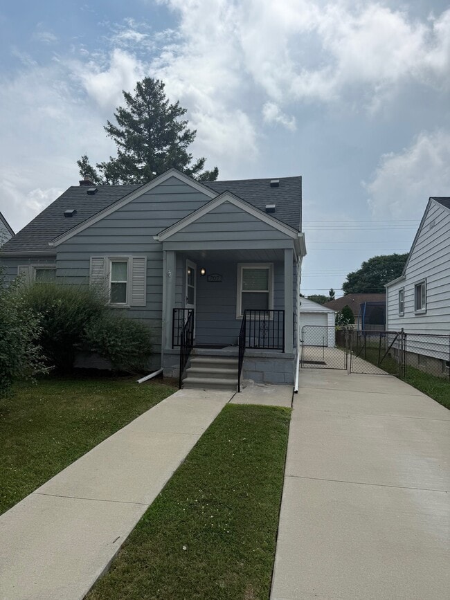 property at 707 Ford Blvd