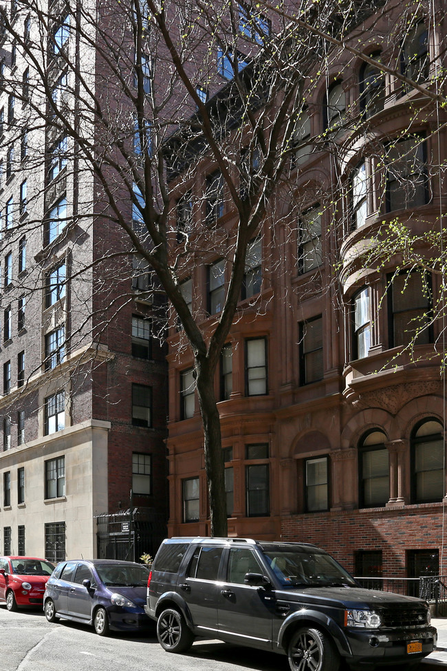 6 W 71 Street in New York, NY - Foto de edificio - Building Photo