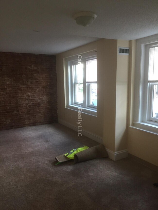 4 University Rd Apartments and Nearby Cambridge Apartments For Rent