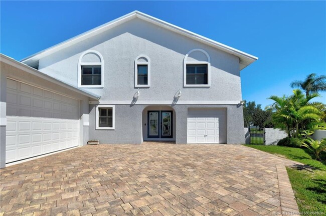 26 SW Riverway Blvd in Palm City, FL - Building Photo - Building Photo