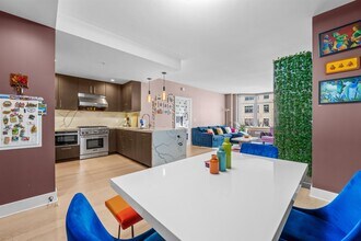 1400 Hudson St in Hoboken, NJ - Foto de edificio - Building Photo