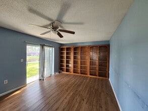 732 Joel Blvd in Lehigh Acres, FL - Building Photo - Building Photo