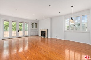 10373 Almayo Ave in Los Angeles, CA - Building Photo