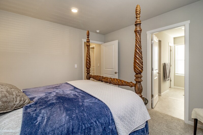 18798 108th Ave Ct E in Puyallup, WA - Building Photo