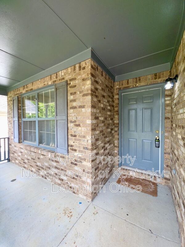 3253 Royal Troon Rd in Lexington, KY - Building Photo - Building Photo