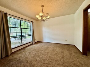 7320 E 62nd St in Tulsa, OK - Building Photo - Building Photo