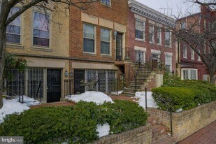 226 3rd St NE in Washington, DC - Building Photo