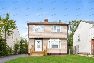 17207 Stockbridge Ave in Cleveland, OH - Building Photo