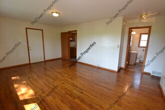 821 Penfield Ave in Joliet, IL - Building Photo - Building Photo