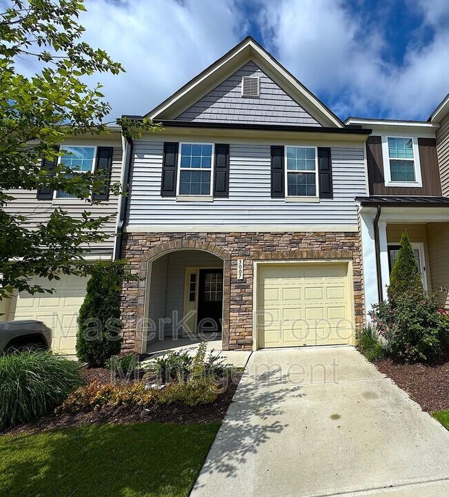 3007 Cypress Lagoon Ct in Durham, NC - Foto de edificio