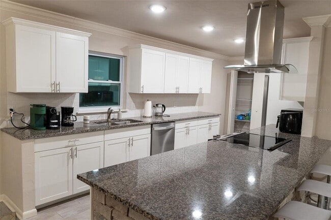 8221 SW 13th Rd in Gainesville, FL - Building Photo - Building Photo