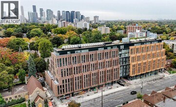 1720 Bayview Ave in Toronto, ON - Building Photo - Building Photo