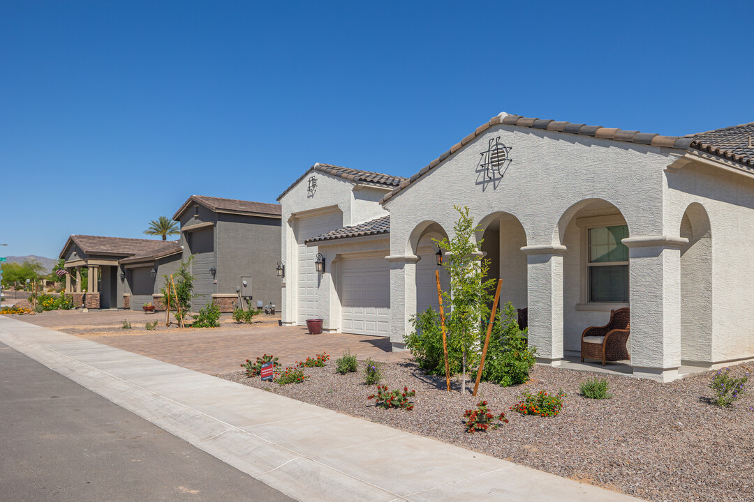 Allen Ranches in Litchfield Park, AZ - Building Photo